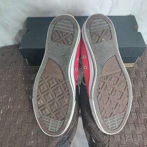 Converse all stars size 10. Red.